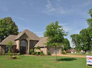 104 King David Dr, Jackson, TN 38305