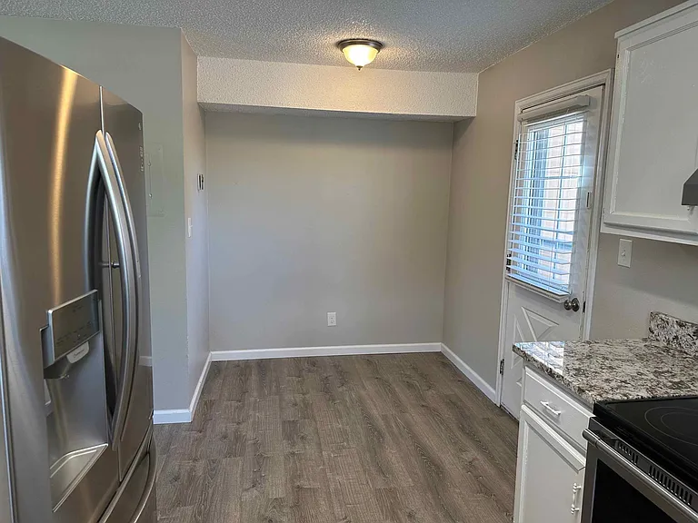 2426 Split Rock Dr — Photo 16