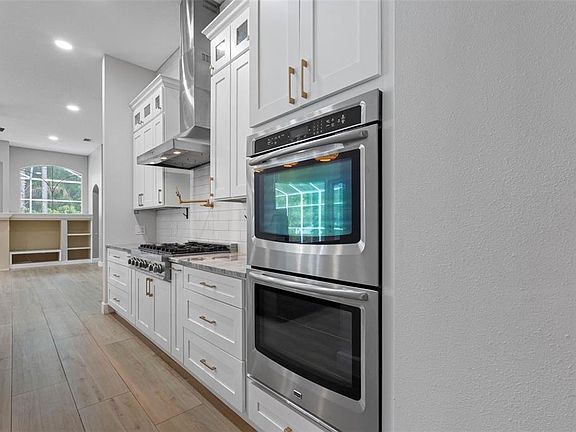 4th image of 16750 Ivy Lake Dr