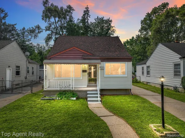 17429 Five Points St, Redford, MI 48240