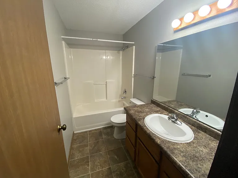 Brickview Apartments — Photo 10