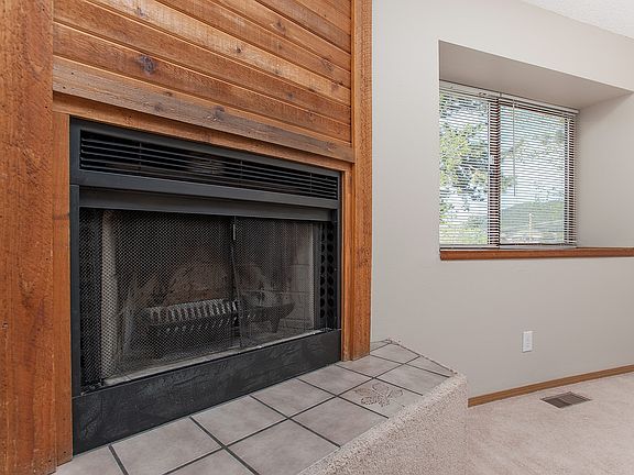 5th image of 229 E Lake Ave