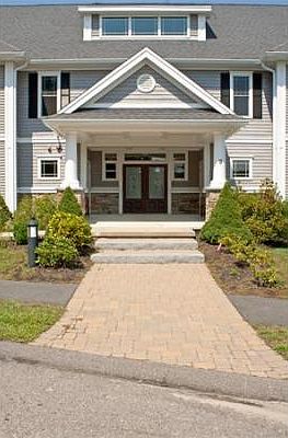 3rd image of 913 Eagles Nest Way