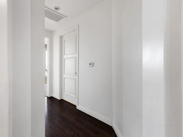 358 Caruso Ave — Photo 16