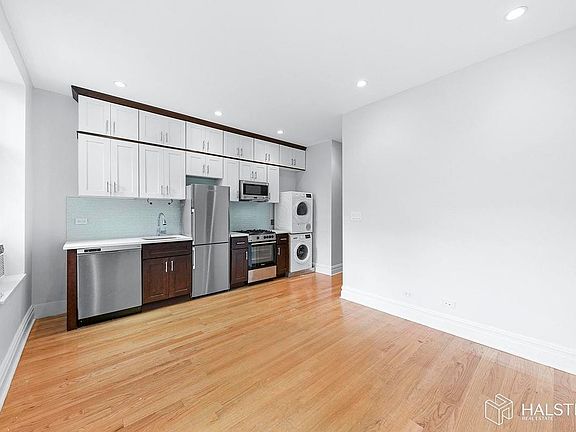 4th image of 11 1/2 W 84th St APT 4B