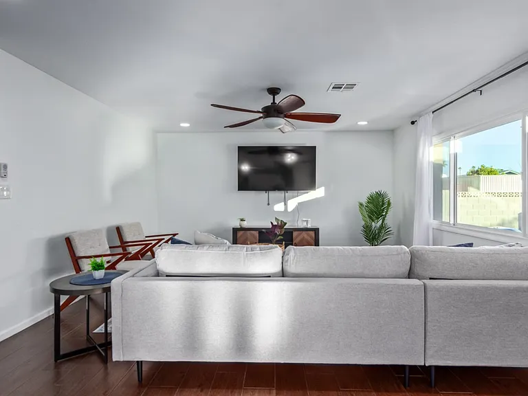 1645 E Manhatton Dr — Photo 14