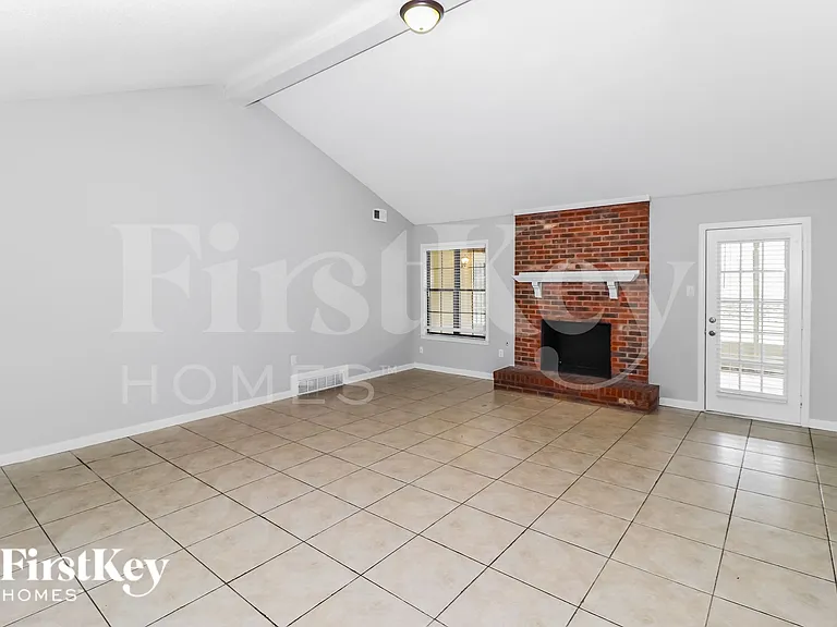 7177 Lamesa Ln — Photo 3