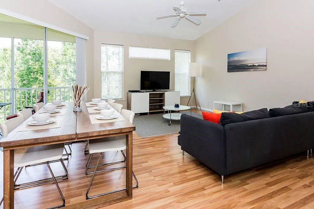 2 bed, 2.0 bath, 1110 sqft, $1,800 — Photo 4