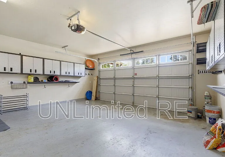 2907 W Presidio Dr — Photo 28