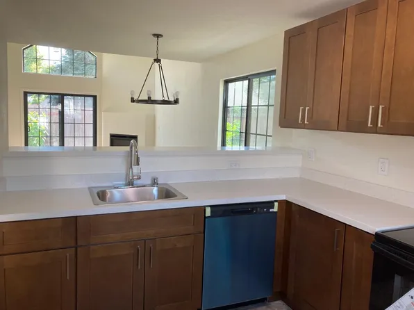 1918 Rosemarie Ln Unit 109, Stockton, CA 95207