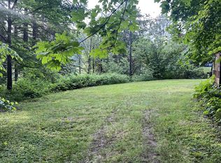 300 SE Sandy Dell Rd, Troutdale, OR 97060