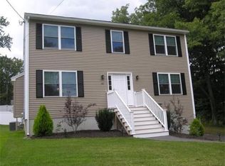 42 Sheldon St, Methuen, MA 01844