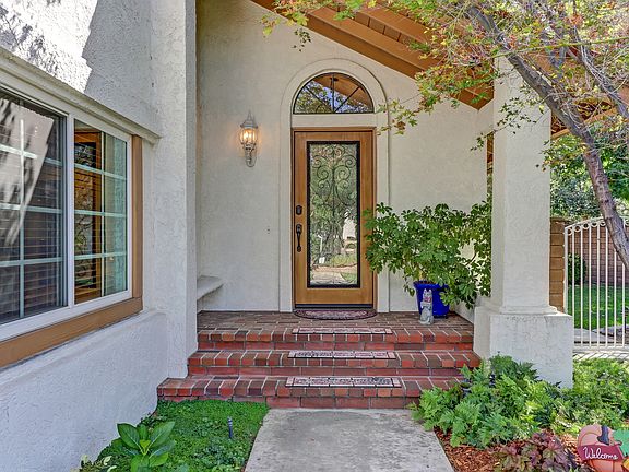 3rd image of 4602 Calle De Grande