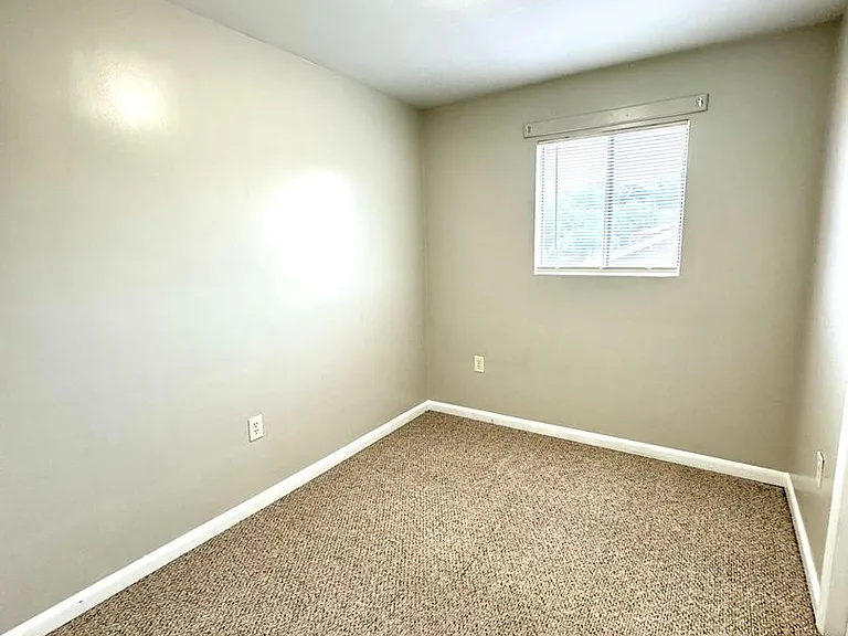 9574 Shenandoah Dr — Photo 10