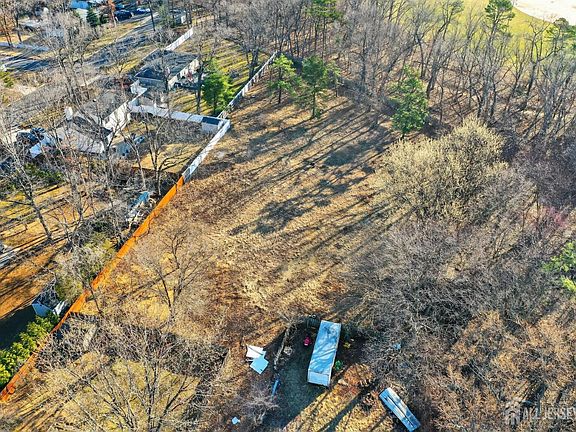 4th image of 1212 Englishtown Rd