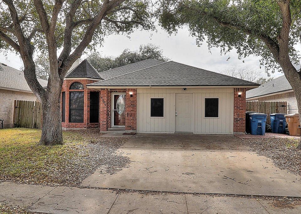 1st image of 4209 Holly Ridge Dr