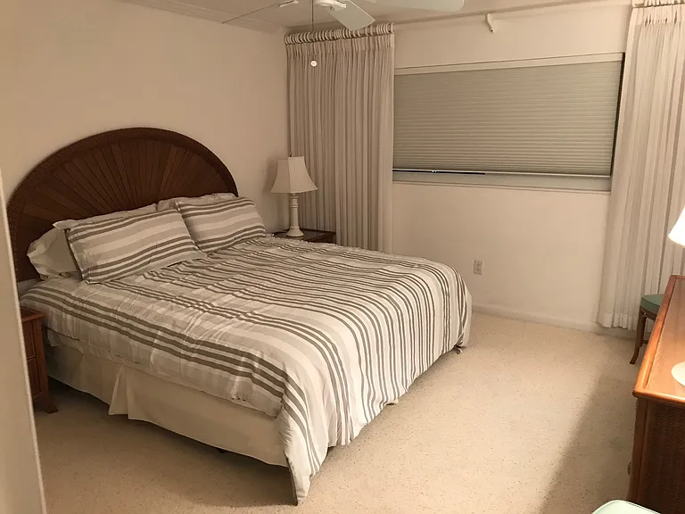 2100 Gulf Shore Blvd N #208 — Photo 9