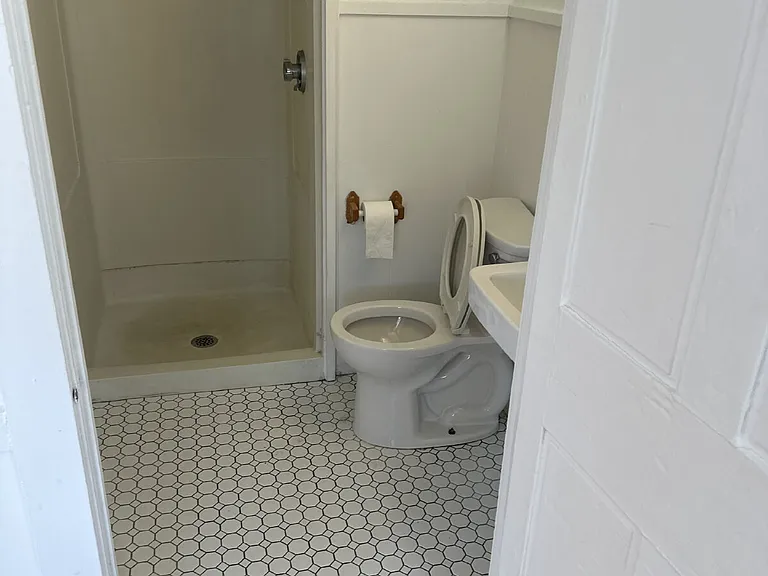 16 Turner St #2 — Photo 9