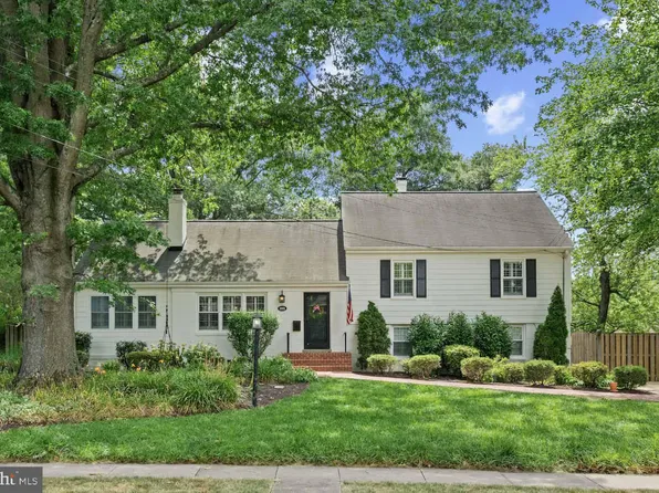 1001 Croton Dr, Alexandria, VA 22308