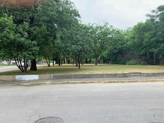 2nd image of 1029 Gladstone LOT 17