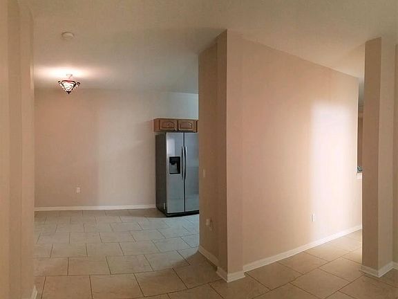 4th image of 10233 Devonshire Lake Dr