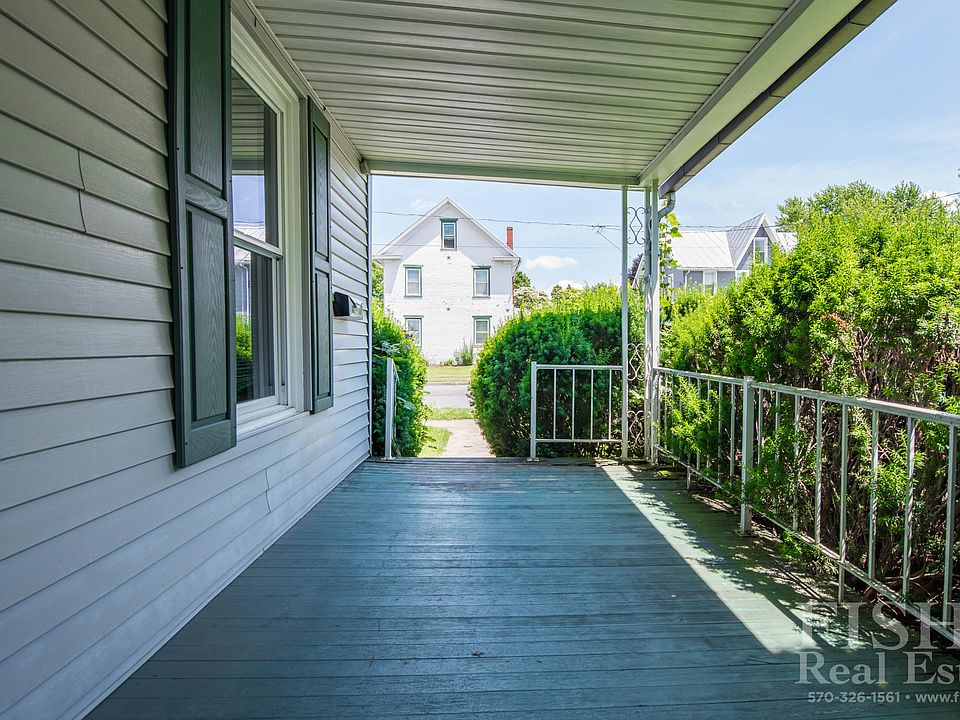 16 N Market St, Muncy, PA 17756 Zillow