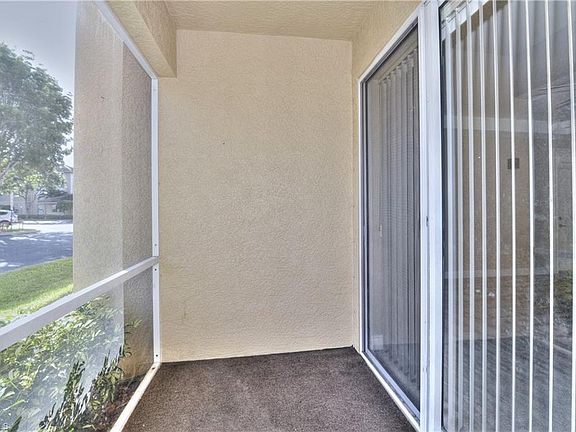3rd image of 1514 SW 50th St APT 104