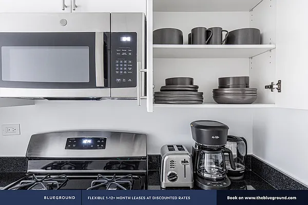 Rented by The Blueground | media 90