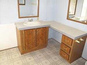 Unit B Master Bath