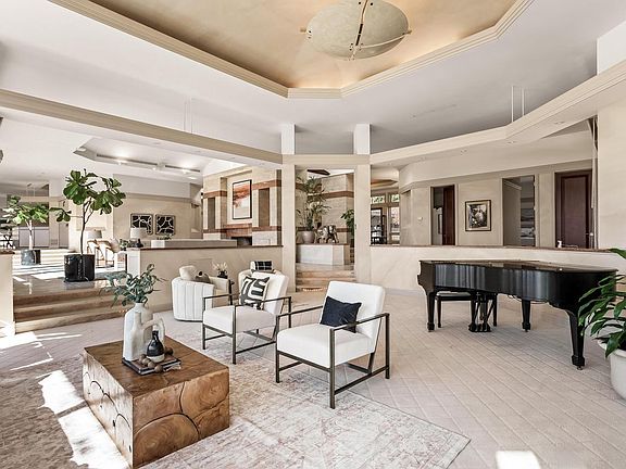 5th image of 8263 North River ROAD