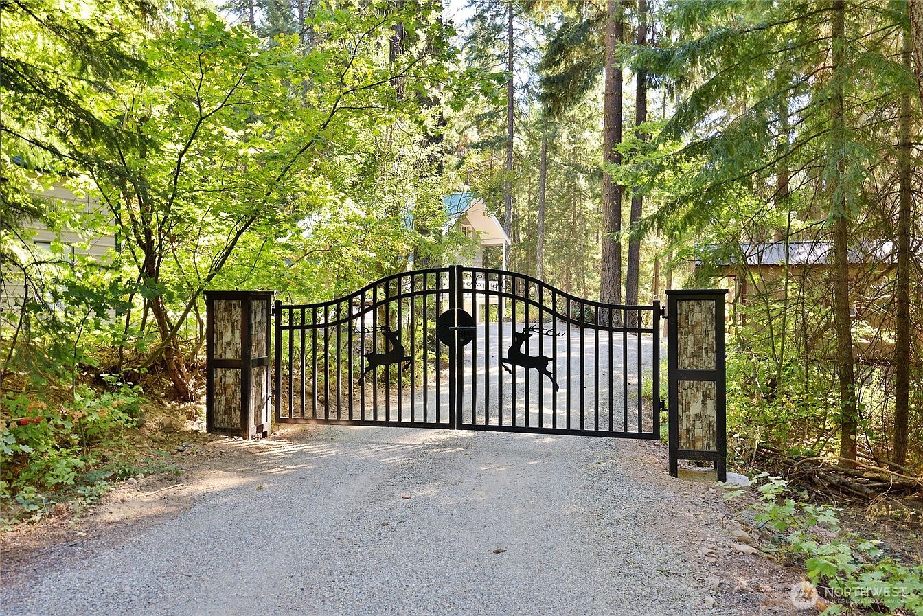 1st image of 30 Crawford Lane