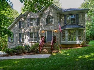 4912 Golden Oaks Dr, Oak Ridge, NC 27310