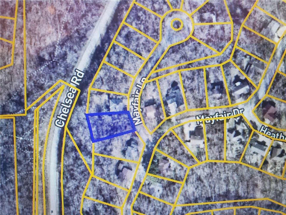 1st image of Mayfair Ln #3