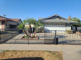 881 Capistrano St, Corona, CA 92882