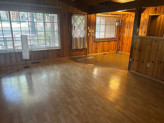 5th image of 1414 Helen St