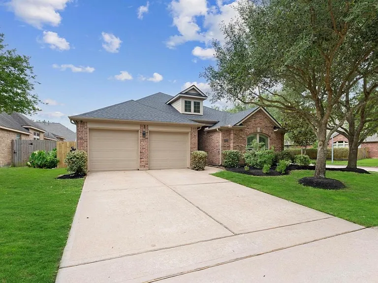 14902 Whispy Green Ct — Photo 6