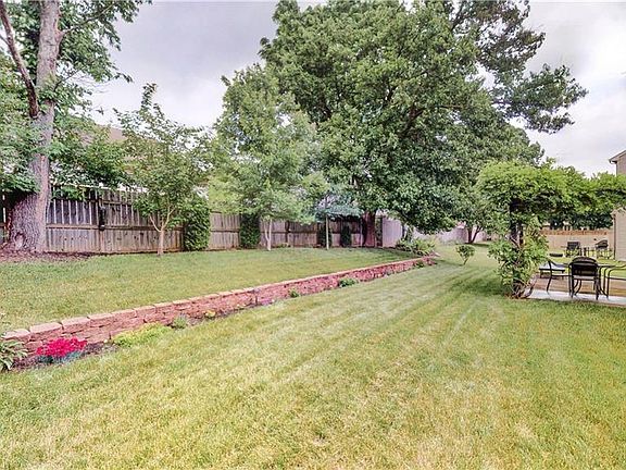 3rd image of 8820 Mario Creek Dr