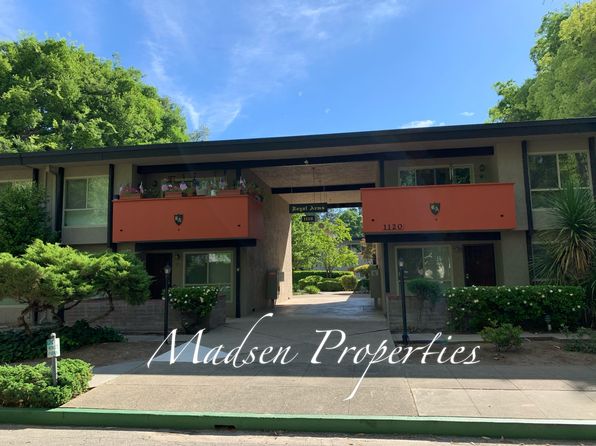 1120 Esplanade APT 17