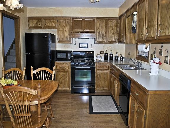 4th image of 12040 S Lockwood Ave