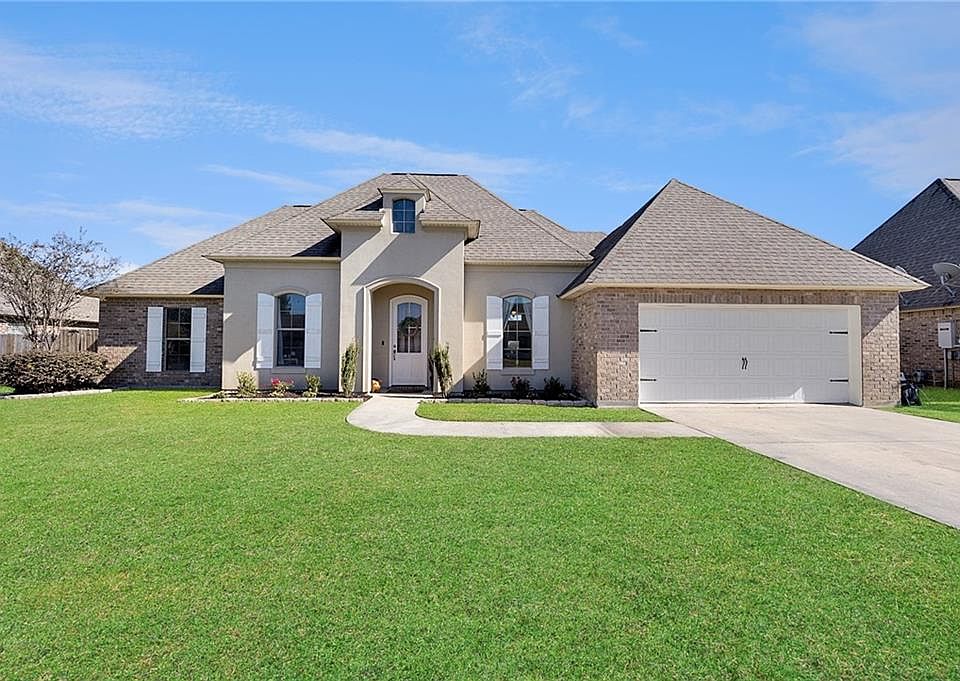 1st image of 44446 Peyton Dr
