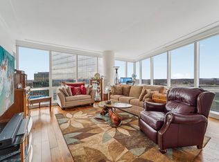 1 Renaissance Square #25G, White Plains, NY
