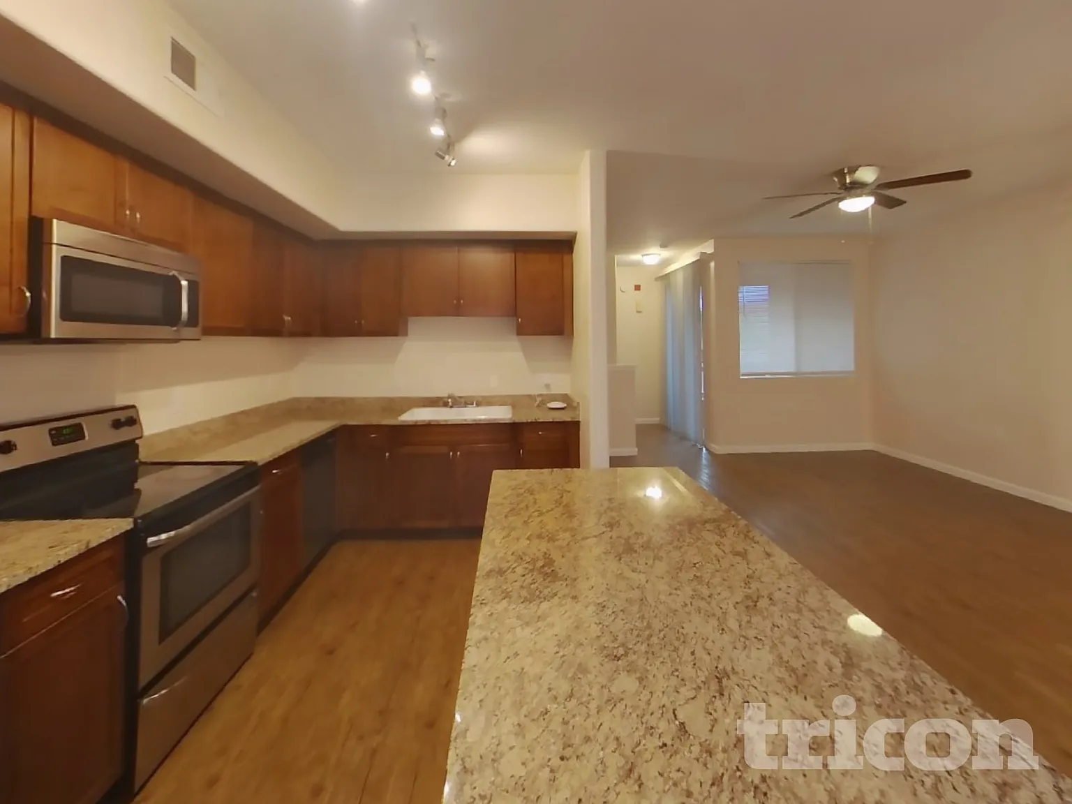 1920 E Bell Road Unit 1065 Phoenix AZ — Photo 4