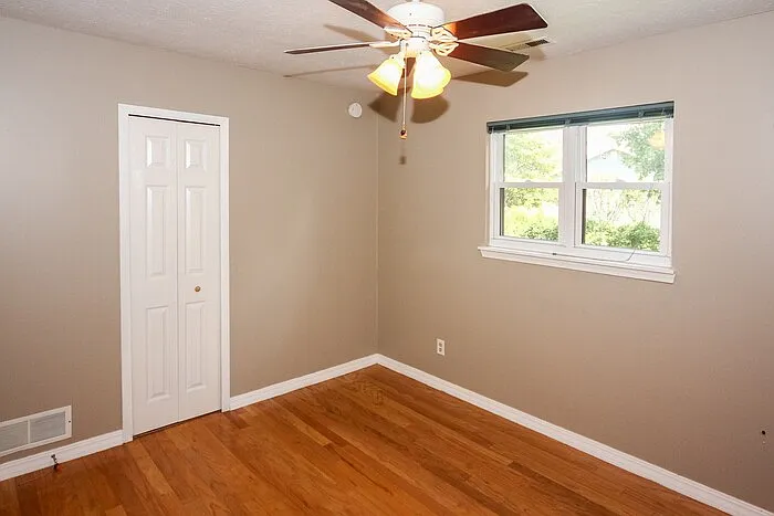 6405 Kellum Dr — Photo 9