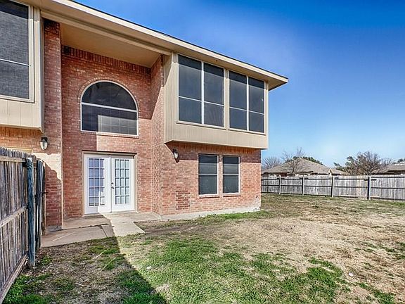 3rd image of 7606 Bayhill Ln