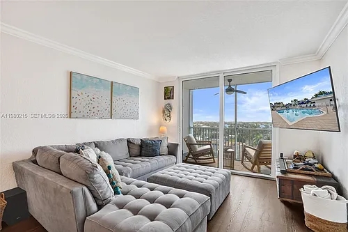 1391 S Ocean Blvd #809 Photo 1