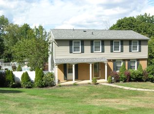 888 Old Thorn Run Rd, Coraopolis, PA 15108