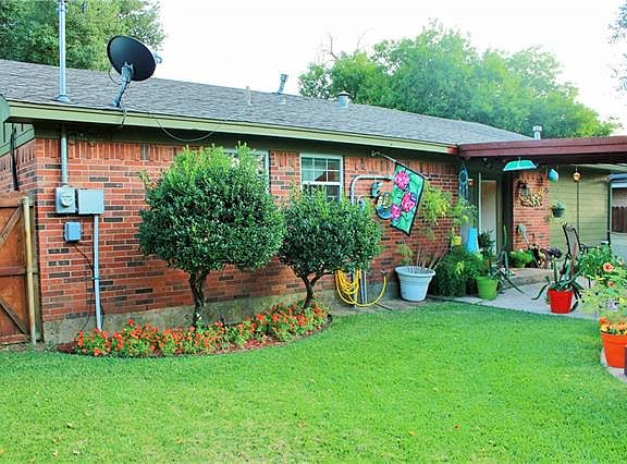 5th image of 2704 Linda Dr