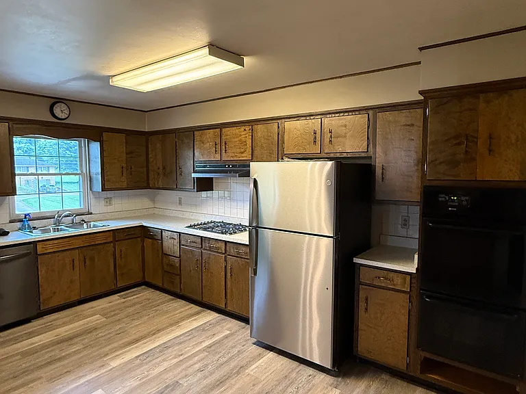 107 E North St #1 — Photo 5
