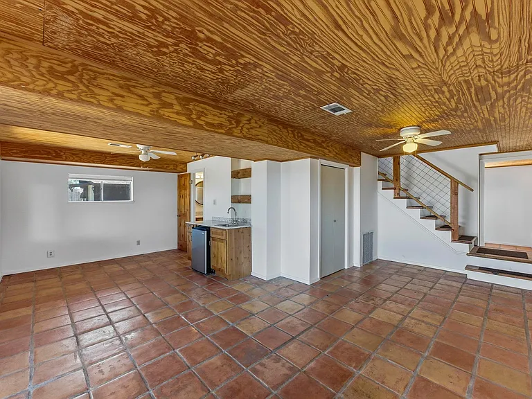729A Nomad Dr — Photo 16