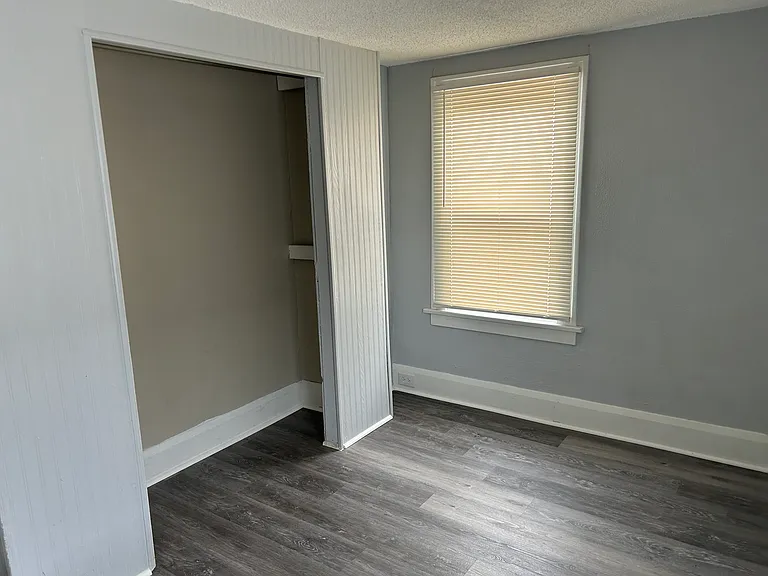 3834 Upton Ave — Photo 4